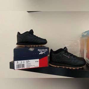 Reebok Classic - black leather sneaker - infant size 9